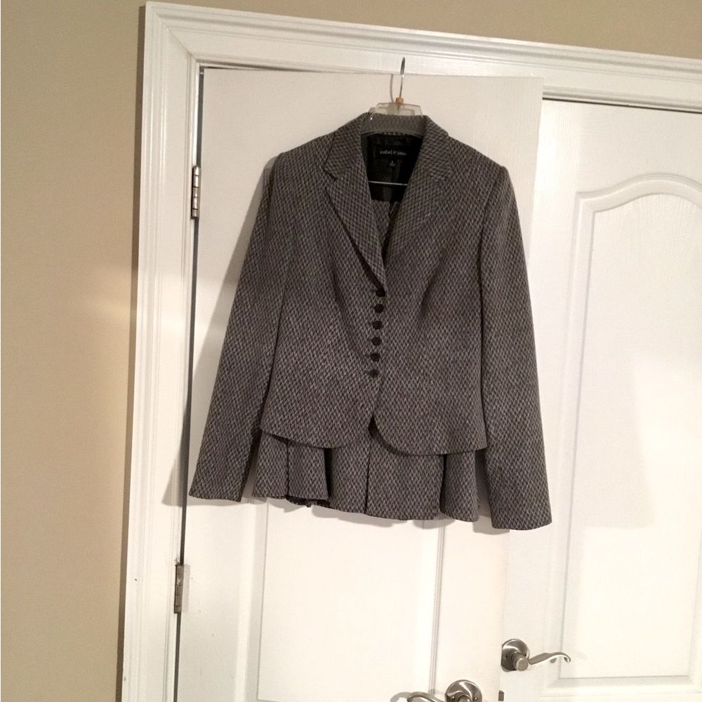 2 piece skirt suit